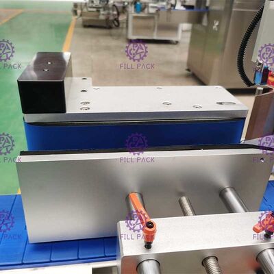 SUS304 40m/Min 편평한 병 레테르를 붙이는 기계, 정연한 병 상표 도포구