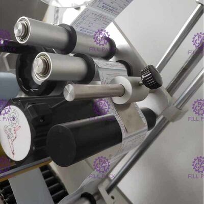 판지 상자는 레테르를 붙이/라벨 붙이는 사람 기계/장비/선/식물/체계/단위를 자루에 넣을 수 있습니다