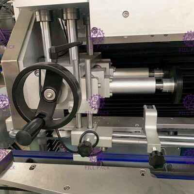 1 년 보장을 가진 PVC 애완 동물 OPS 탄산 병 레테르를 붙이는 기계