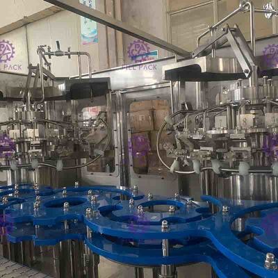 알루미늄 뚜?? 을 가진 모노블록 레벨 조정 된 병 채울 기계