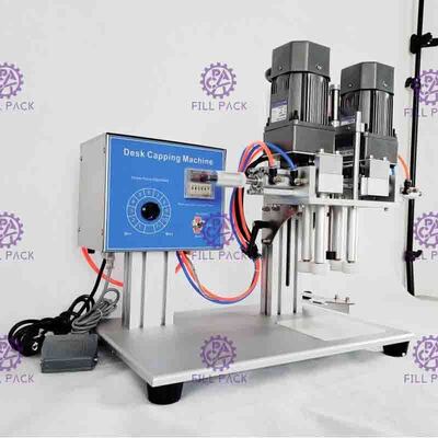 살포 플라스틱 병을 위한 반 자동 탁상용 압축 공기를 넣은 나사 모자를 씌우는 기계