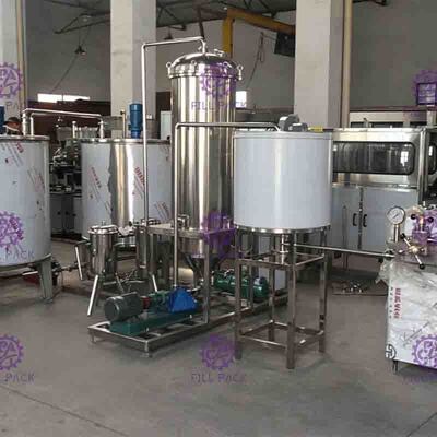 행 전체는 패킹 라벨링을 처리하여 쥬스 충전기와 혼합을 포함합니다